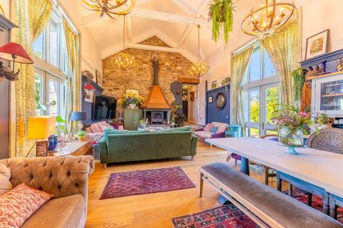 5 bedroom property with land for sale, Penderyn, Aberdare, CF44