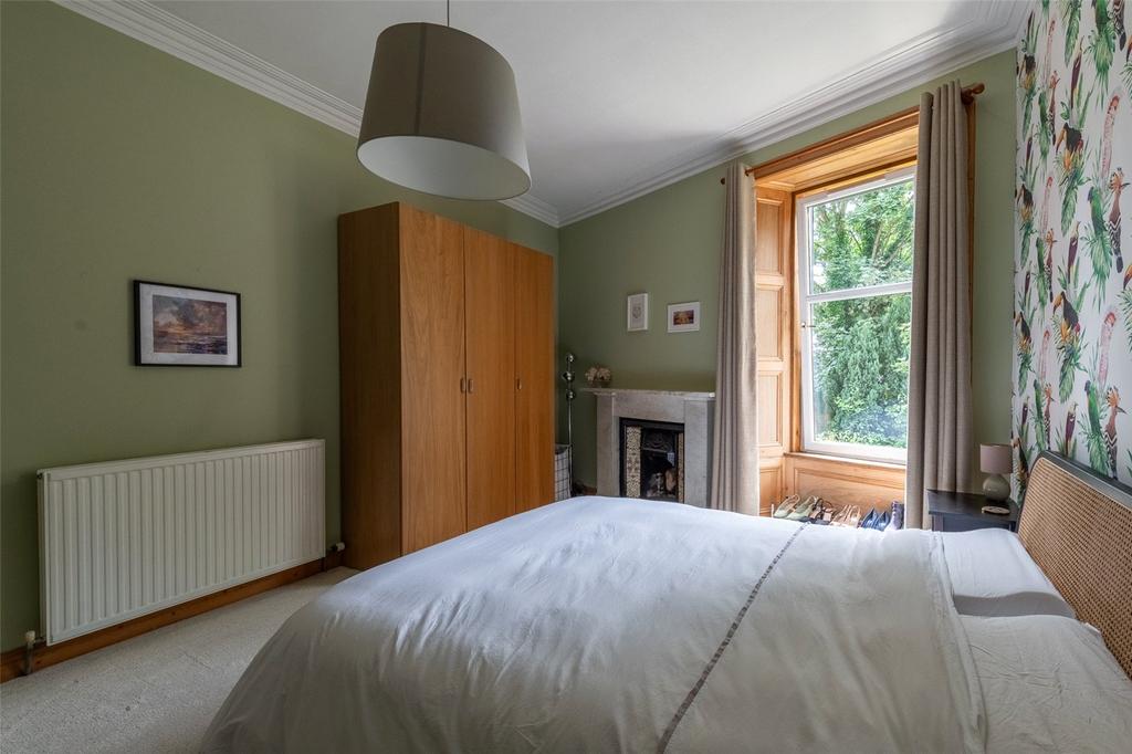 Millar Crescent 18
