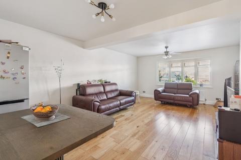 3 bedroom terraced house for sale, Royal Lane, Yiewsley, UB7