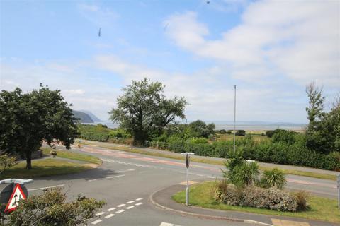 4 bedroom detached house for sale, Bryn Gosol Road, Llandudno