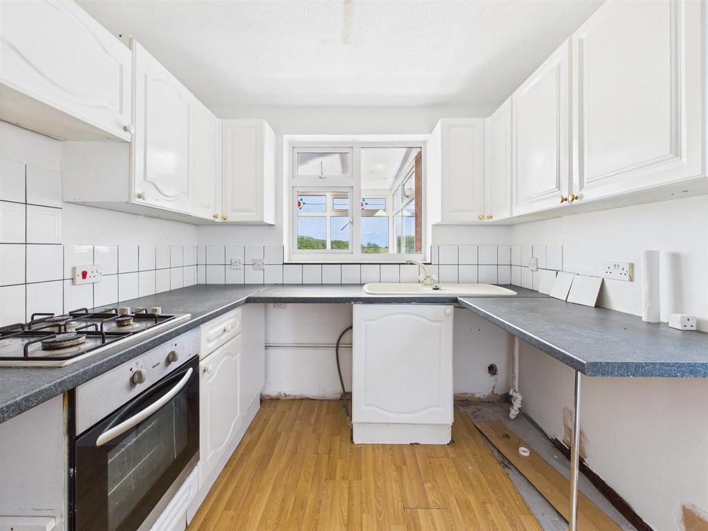 Kitchen: