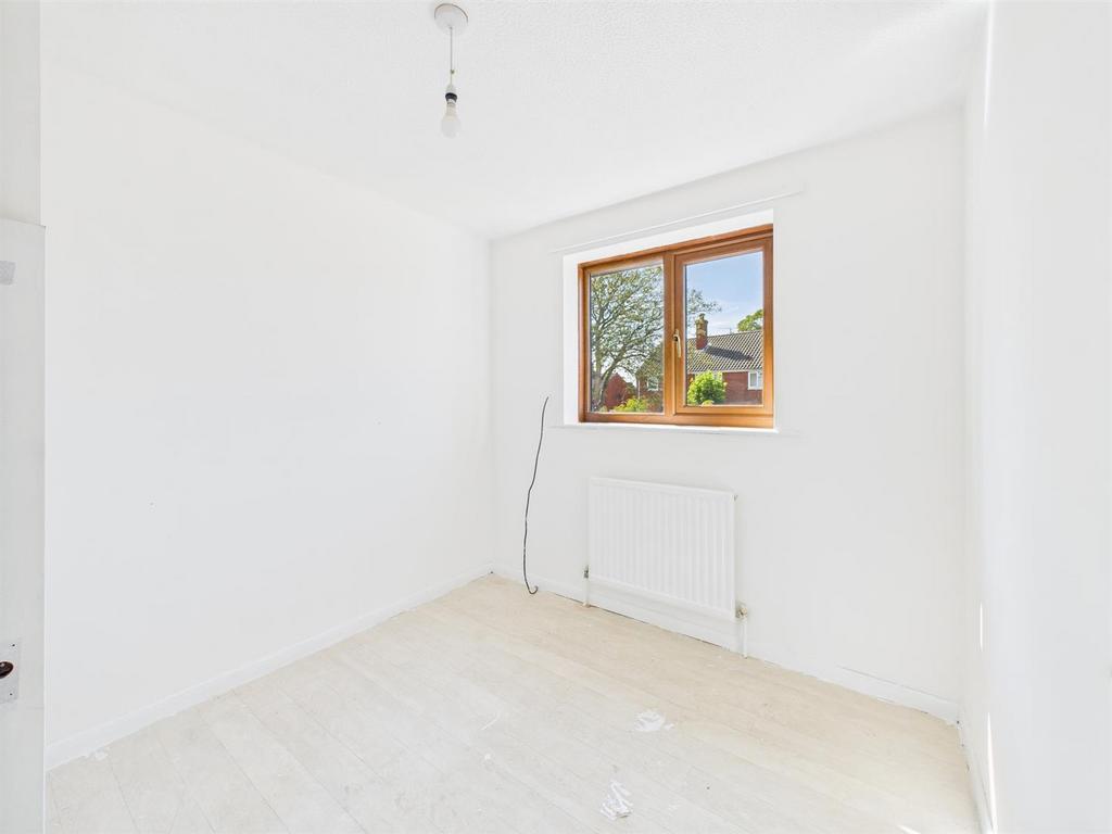 Bedroom:
