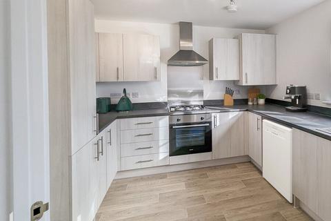 4 bedroom semi-detached house for sale, Paragon Road, Leicester