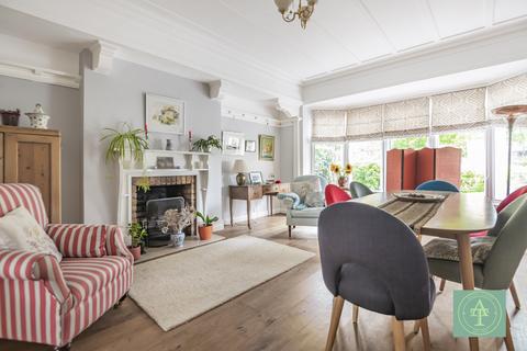 undefined, Old Park Ridings, Grange Park, London, N21