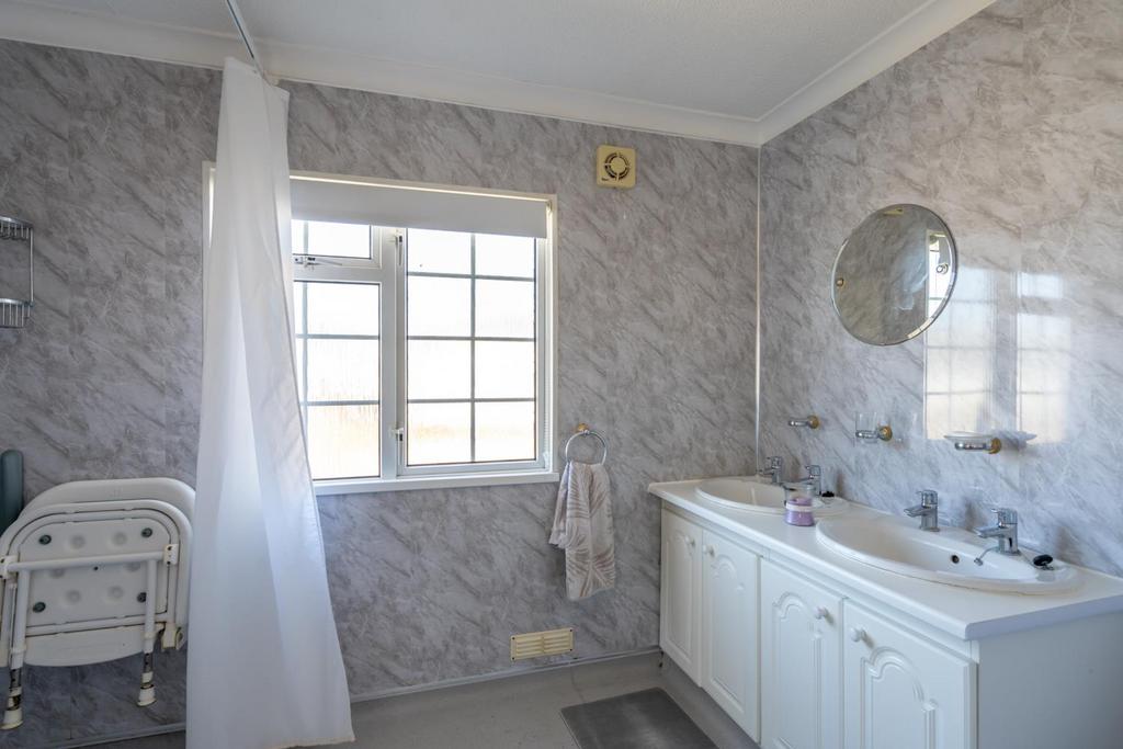 Wet Room.jpg