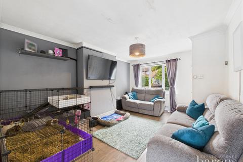 46 Lennon Way, Basingstoke, RG22 4NY