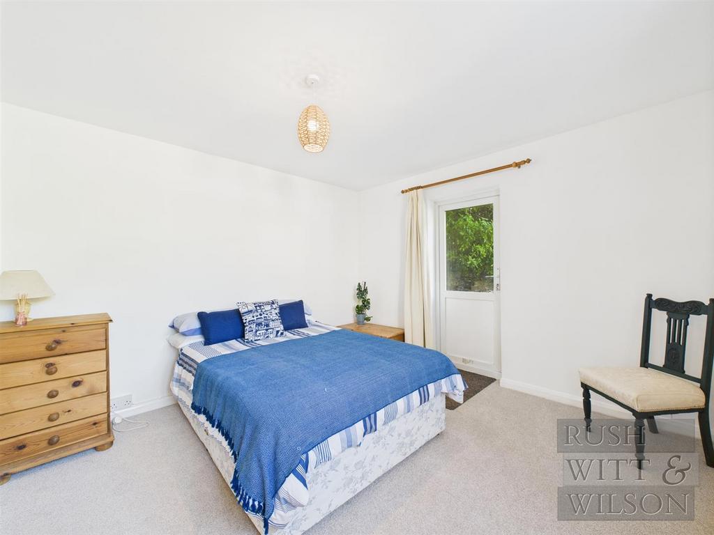 CAM03417 G0-PR0755-STILL010.jpg