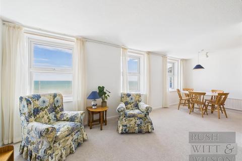 2 bedroom flat for sale, Undercliff, St. Leonards-On-Sea