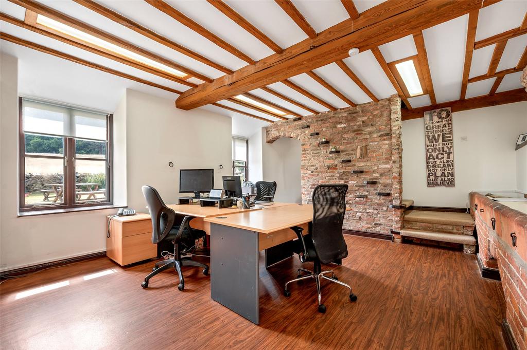 Hall/Living Room