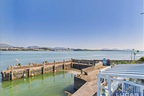 undefined, Ferry House, Brynsiencyn