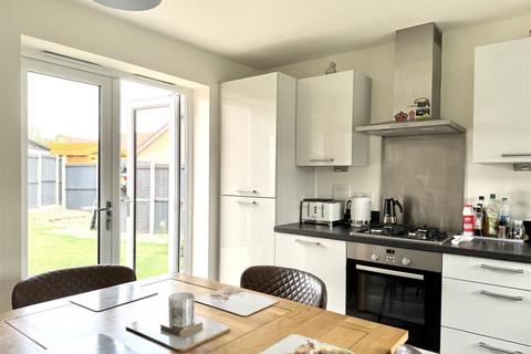 27 Lime Way, Great Blakenham, Ipswich, IP6 0GP