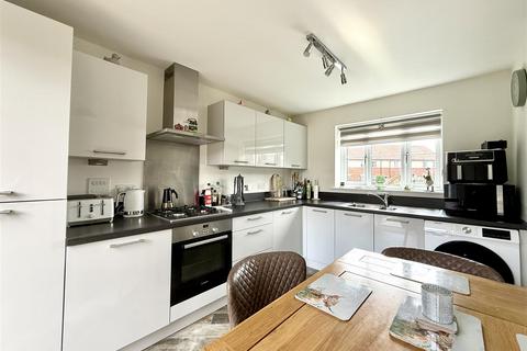 27 Lime Way, Great Blakenham, Ipswich, IP6 0GP
