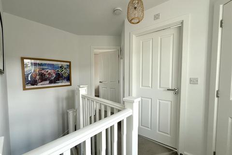 27 Lime Way, Great Blakenham, Ipswich, IP6 0GP
