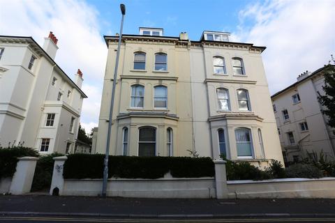 Studio to rent, Dyke Road, Brighton