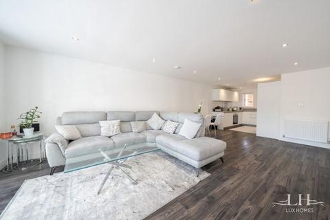 undefined, Domos Place, Brentwood