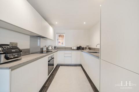 undefined, Domos Place, Brentwood