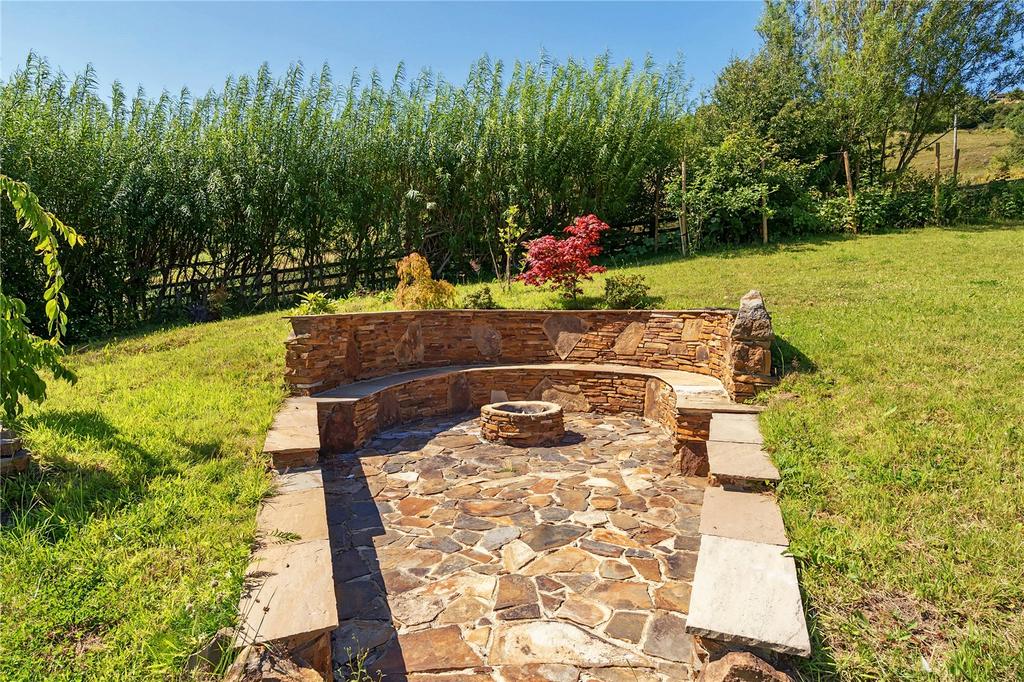Fire Pit Seating