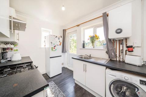 undefined, Redesdale Gardens, Isleworth TW7