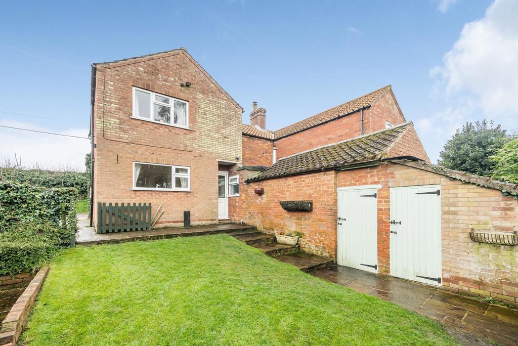 CLOSE UP OF PROPERTY REAR.jpg