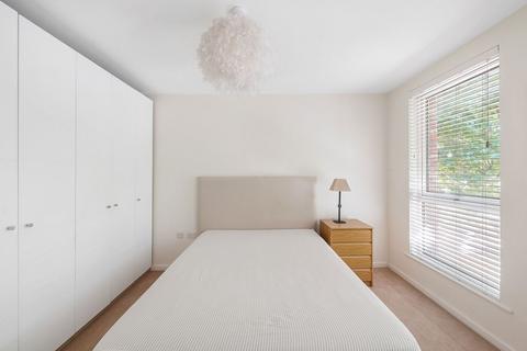 9 Rosenburg Road, London, W3 8GE