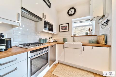 5a Sherborne Gardens, London, W13 8AS