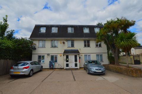 1 bedroom flat for sale, 4 Garden MewsLittledown RoadSloughBerkshire
