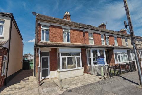 Vine Street, Romford, RM7