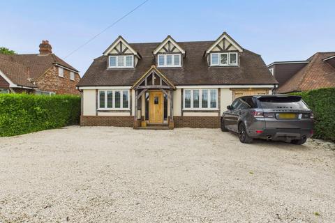 5 bedroom detached house for sale, New Pond Road, Holmer Green, Buckinghamshire, HP15