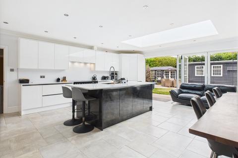 5 bedroom detached house for sale, New Pond Road, Holmer Green, Buckinghamshire, HP15