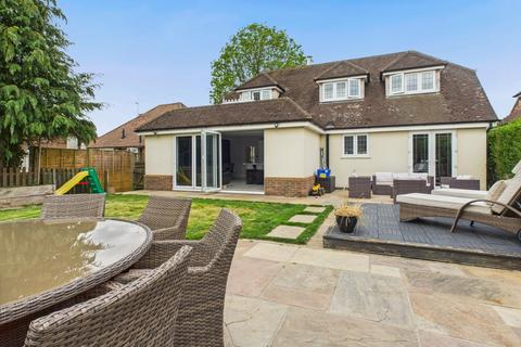 5 bedroom detached house for sale, New Pond Road, Holmer Green, Buckinghamshire, HP15