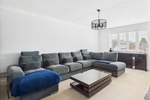 5 bedroom detached house for sale, New Pond Road, Holmer Green, Buckinghamshire, HP15