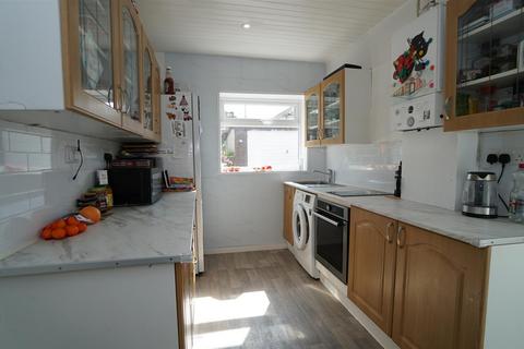 3 bedroom semi-detached house for sale, Kingsway, Wrose, Bradford