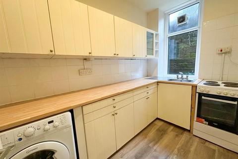 undefined, Elmsley Street, Steeton