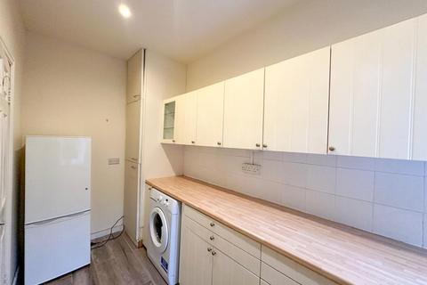 undefined, Elmsley Street, Steeton