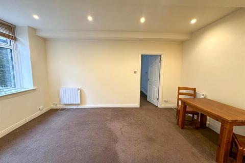 undefined, Elmsley Street, Steeton