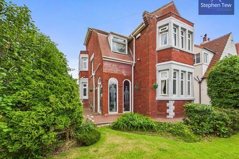 Dauntesey Avenue, Blackpool, FY3