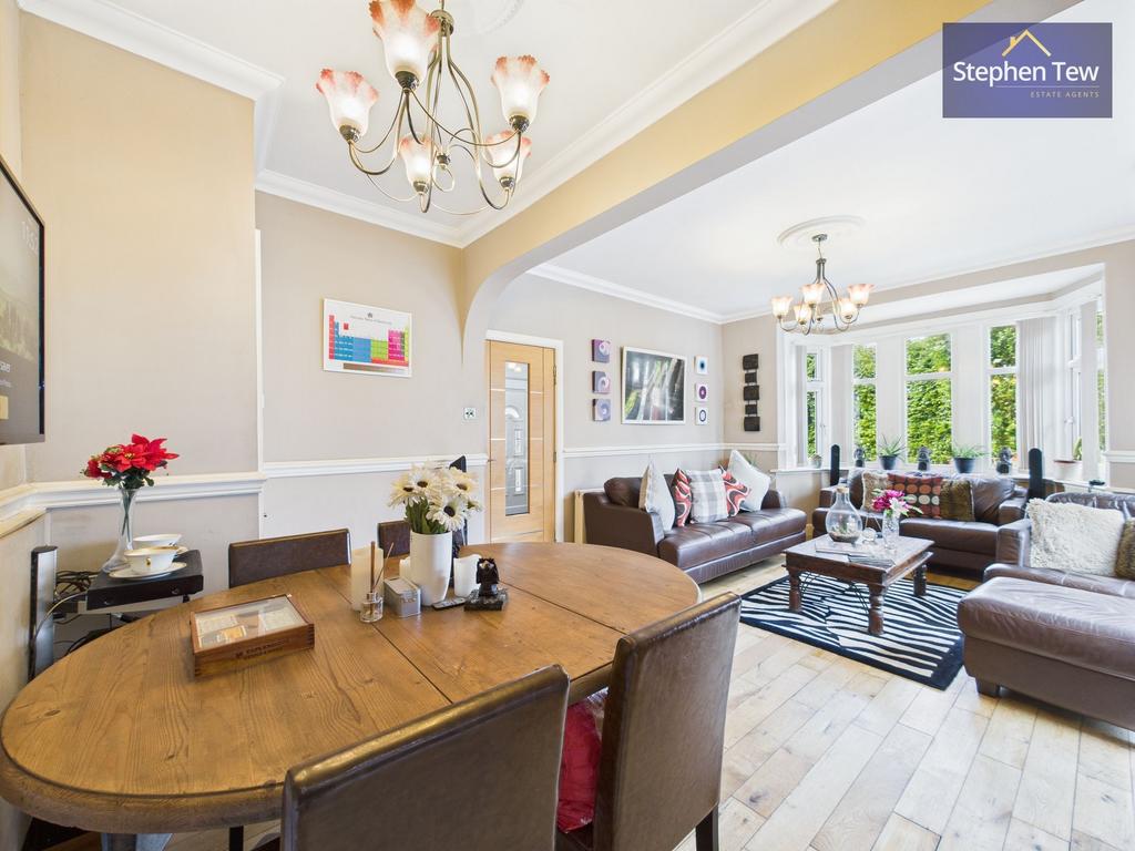 Living/Dining Room