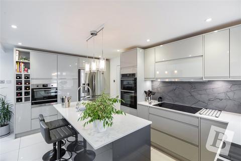 13 Bakers Close, South Woodham Ferrers, Chelmsford, CM3 5JF