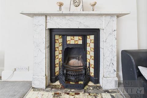 4 bedroom flat for sale, The Mount, St. Leonards-On-Sea
