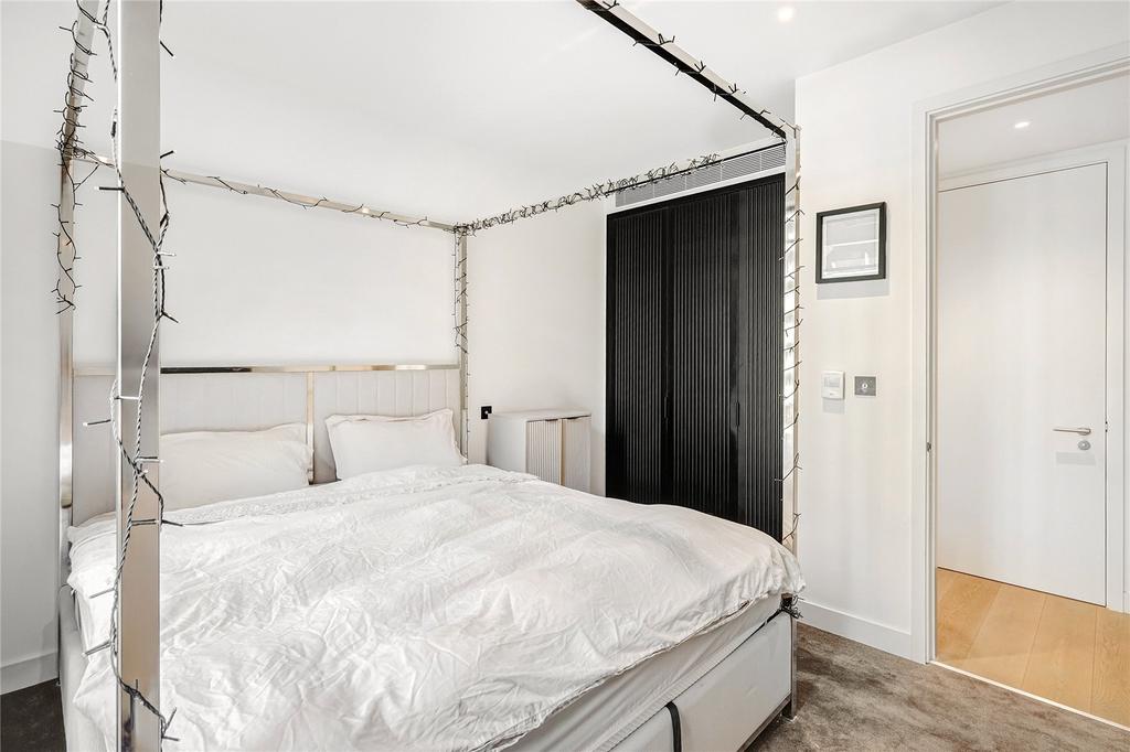 Apartment in London - View 3
