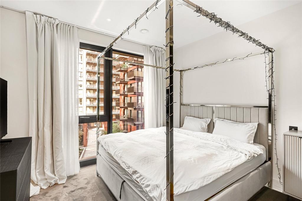 Apartment in London - More