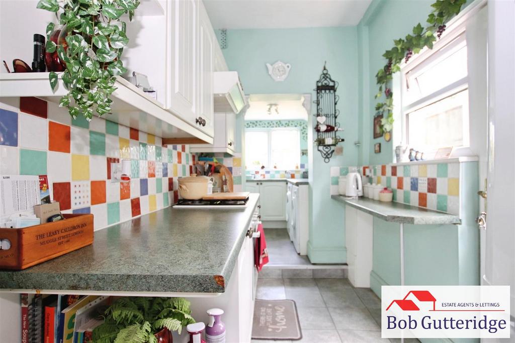 Fitted kitchen
