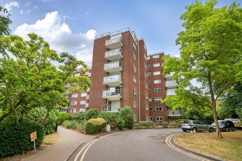 3 bedroom flat for sale, Minster Court, Hillcrest Road, Ealing W5