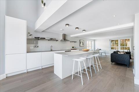 undefined, Caxton Road, Caxton Village, Shepherd's Bush W12