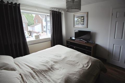 8 Carrfield Drive, Heeley, Sheffield, S8 9RT