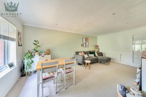 1 bedroom flat to rent, Grasmere Close, Rydal Court Grasmere Close, WD25