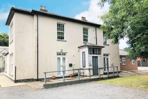 2 bedroom flat for sale, Flat 5 Sudeley House, 7 Wharf Street, Sutton Bridge, Spalding, Lincolnshire, PE12 9GY
