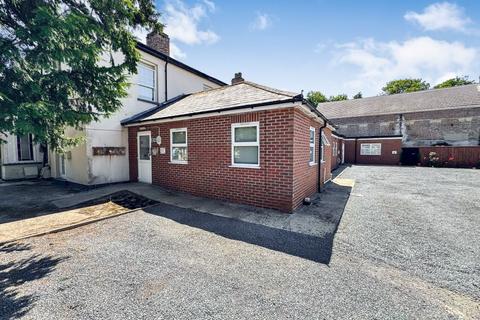 2 bedroom flat for sale, Flat 5 Sudeley House, 7 Wharf Street, Sutton Bridge, Spalding, Lincolnshire, PE12 9GY