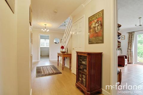 6 bedroom detached house for sale, Mill Lane, Swindon SN1