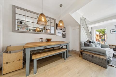3 Oldacre Mews, London, SW12 8AT